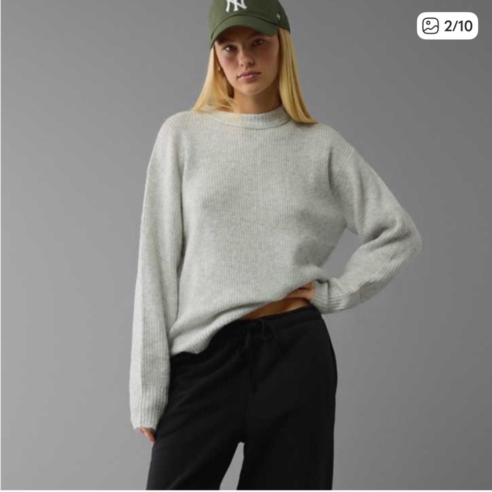 American Eagle Outfitters Women's Heather Gray Crew Neck Sweater